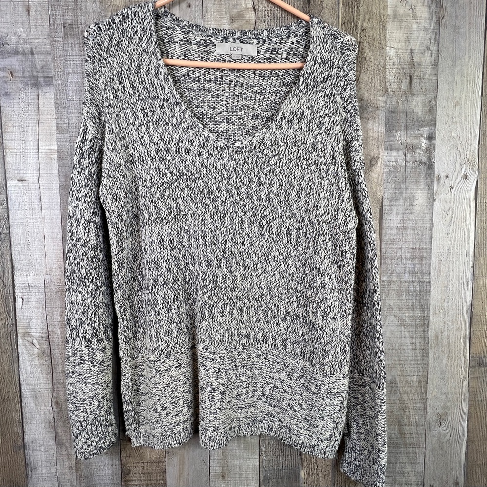 Loft V-Neck Small Oversized Long Sleeve Variegated Black/Gray/Off white …